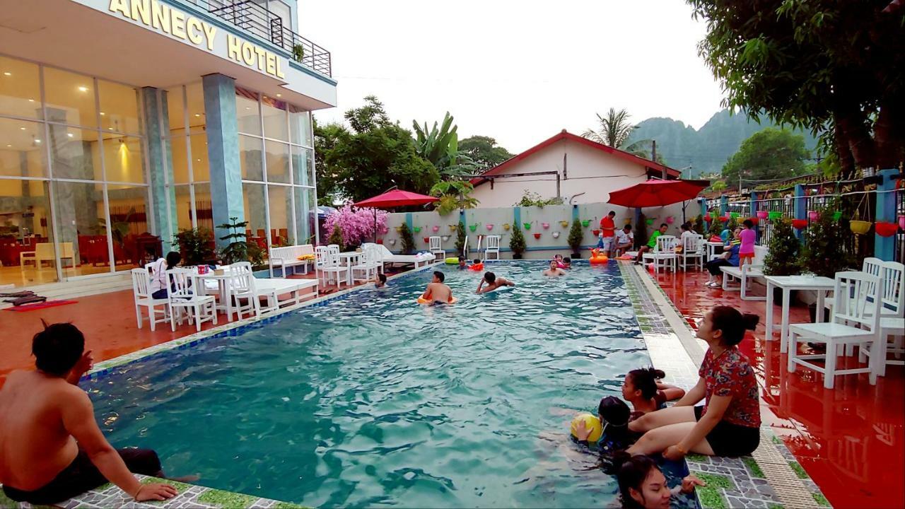Annecy Hotel Vang Vieng Exteriör bild