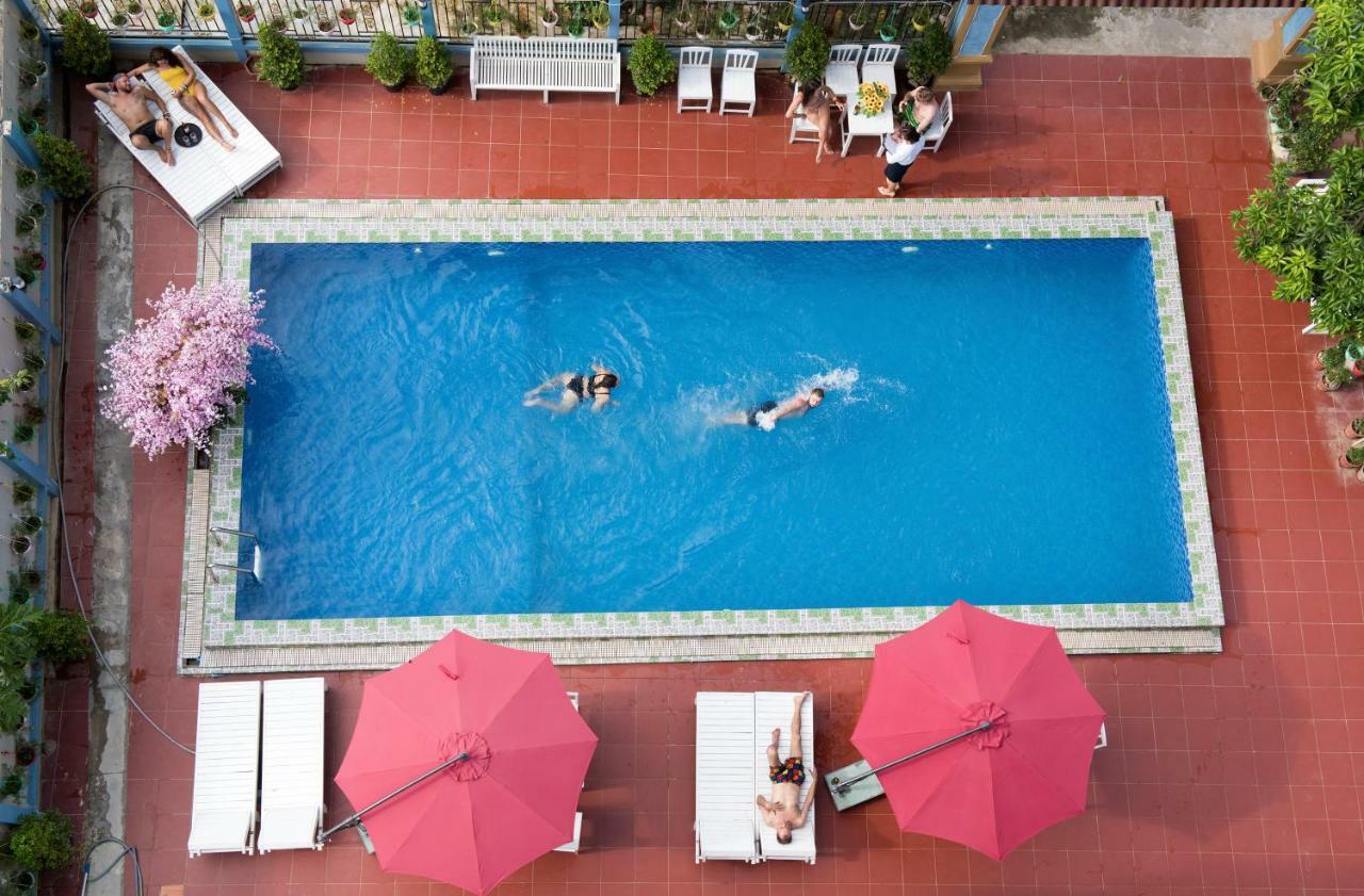 Annecy Hotel Vang Vieng Exteriör bild