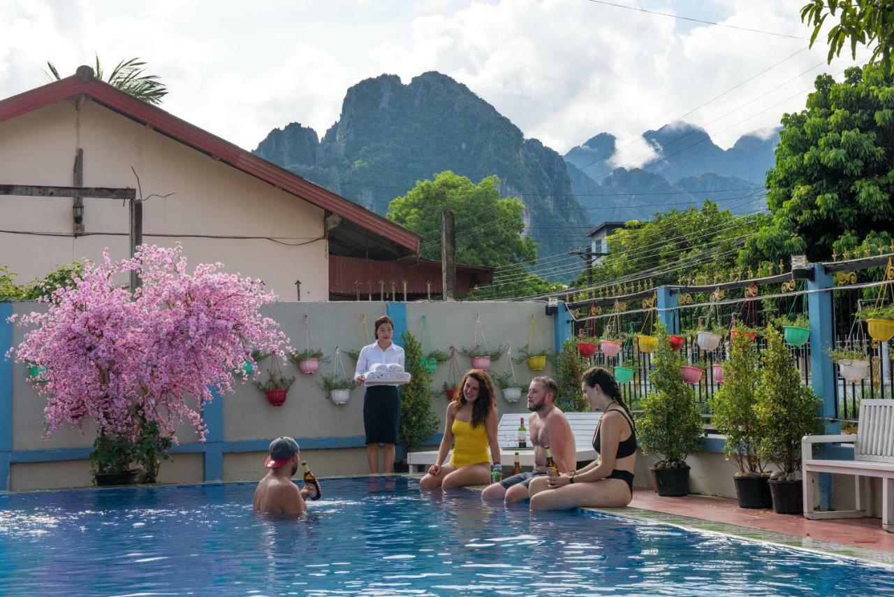 Annecy Hotel Vang Vieng Exteriör bild