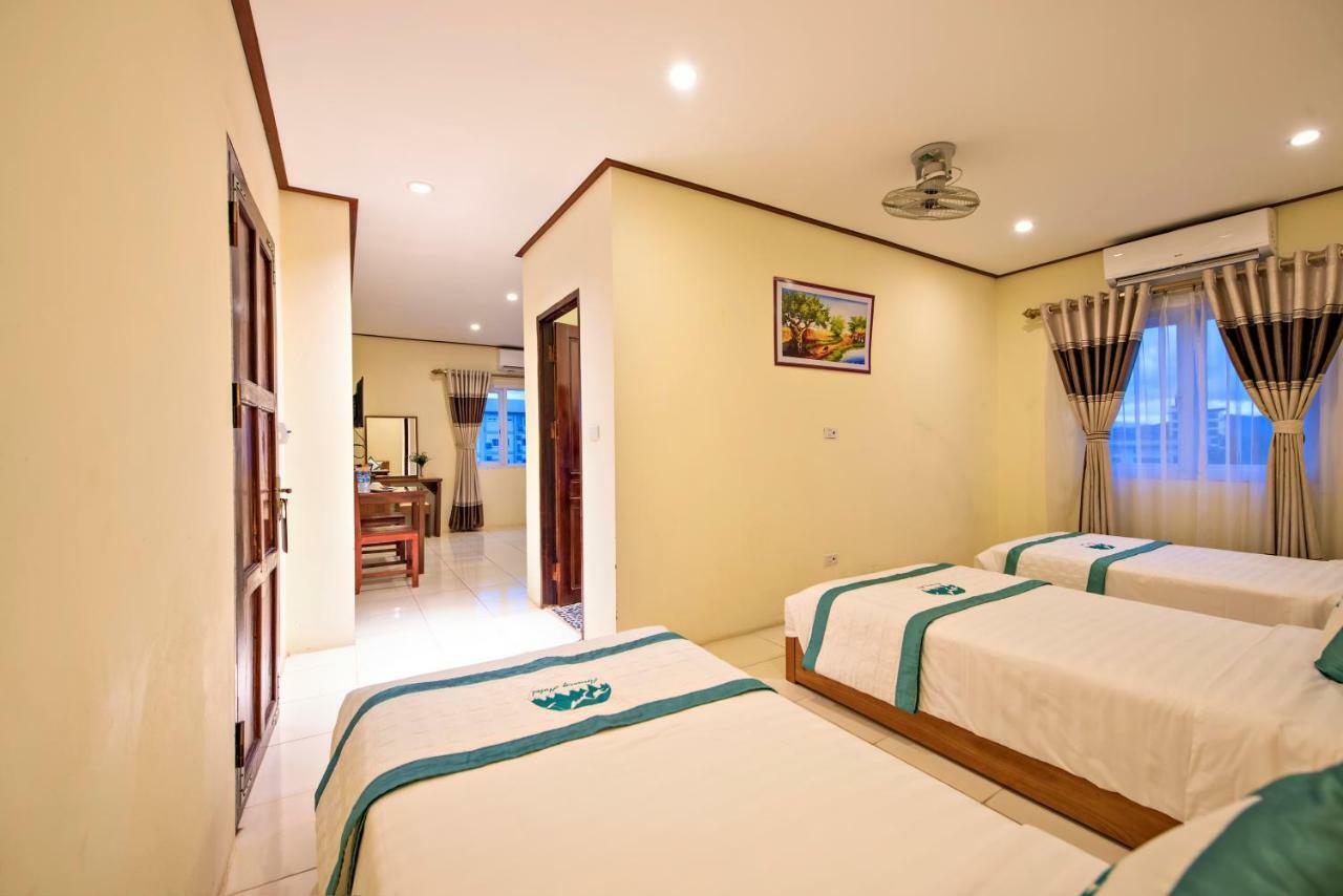 Annecy Hotel Vang Vieng Exteriör bild