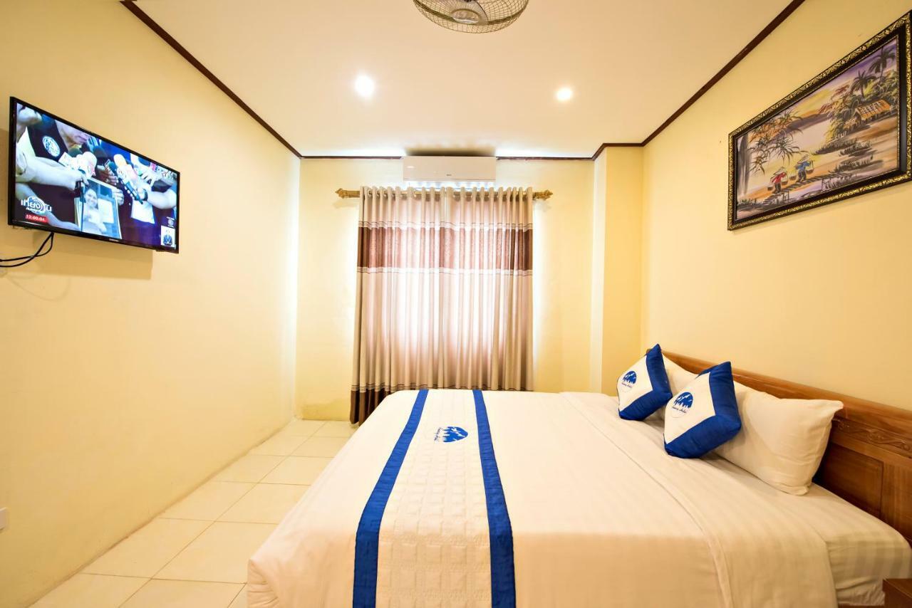 Annecy Hotel Vang Vieng Exteriör bild